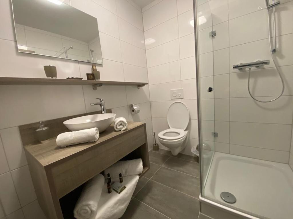 Liebig Hotel Ehringshausen Екстериор снимка